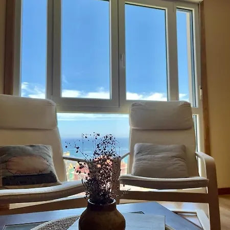 Arao Con Vistas Al Mar Malpica