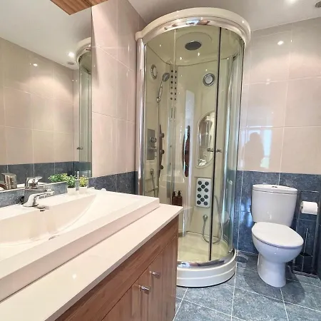 Arao Con Vistas Al Mar * Malpica